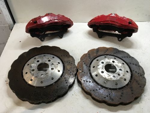 AUDI RS6 (2015) FRONT CALIPERS & BRAKE DISKS