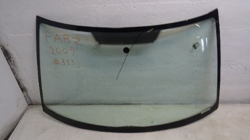 SKODA FABIA (2009) FRONT WINDSCREEN GLASS (COLLECTION ONLY)