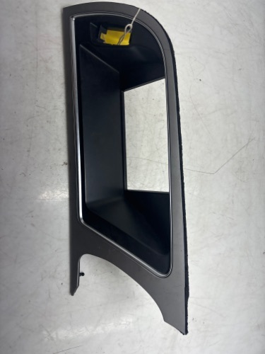 AUDI A5 8T (2008) DASHBOARD DISPLAY SCREEN SURROUND TRIM