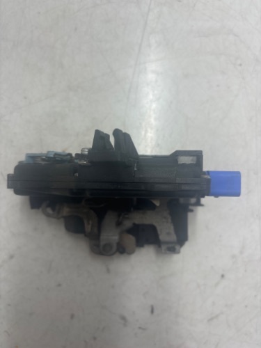 VOLKSWAGEN CADDY 2K (2006) DRIVERS FRONT DOOR LOCK