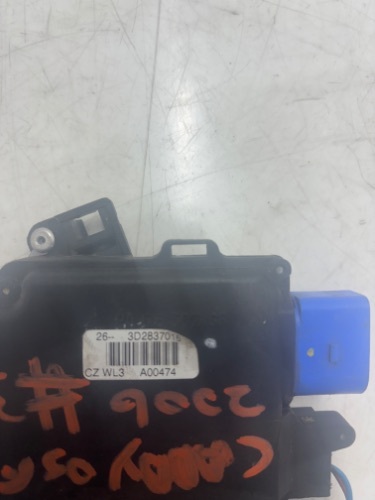 VOLKSWAGEN CADDY 2K (2006) DRIVERS FRONT DOOR LOCK