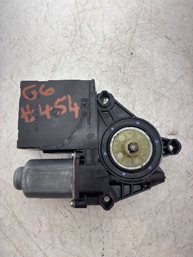 Volkswagen Golf MK6 (2008-2013) Passenger Front Window Motor