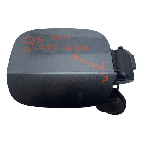 Audi Q5 MK1 (2008-2012) Fuel Filler Flap LZ7S (Damage)