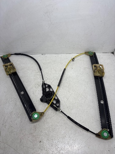 Skoda Octavia MK3 (2017-2020) Front Right Window Regulator