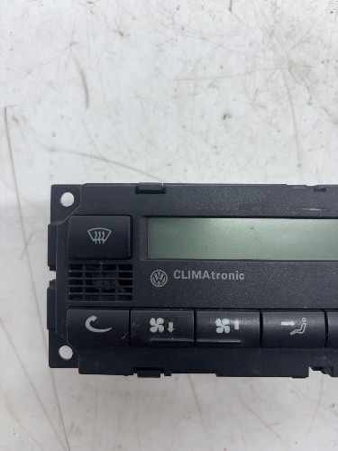 Volkswagen Golf MK4 (1997-2004) Climate Control Unit Module