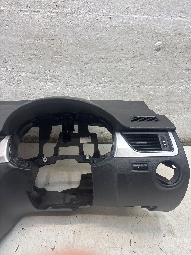 Skoda Rapid (2012-2019) Dashboard Panel In Black