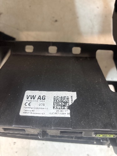 Skoda Rapid (2012-2019) Dashboard Panel In Black