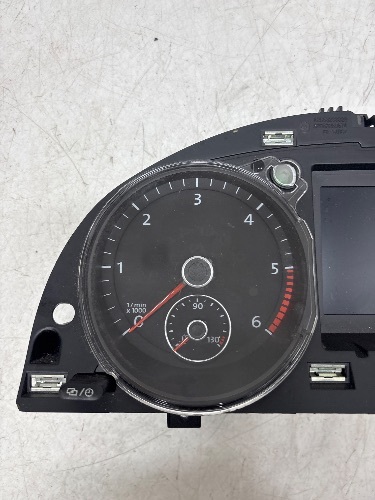 VW Passat CC MK1 (2012-2017) 2.0 TDI Speedometer Instrument Cluster