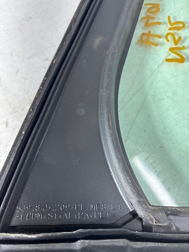 Skoda Fabia Estate MK2 (2010-2014) Rubber Seal Rear Left Door With Glass