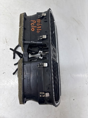 VW Polo MK5 6R (2009-2010) Centre Dashboard Air Vent