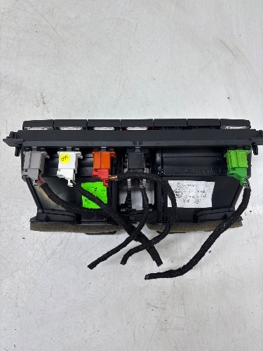 VW Polo MK5 6R (2009-2010) Centre Dashboard Air Vent